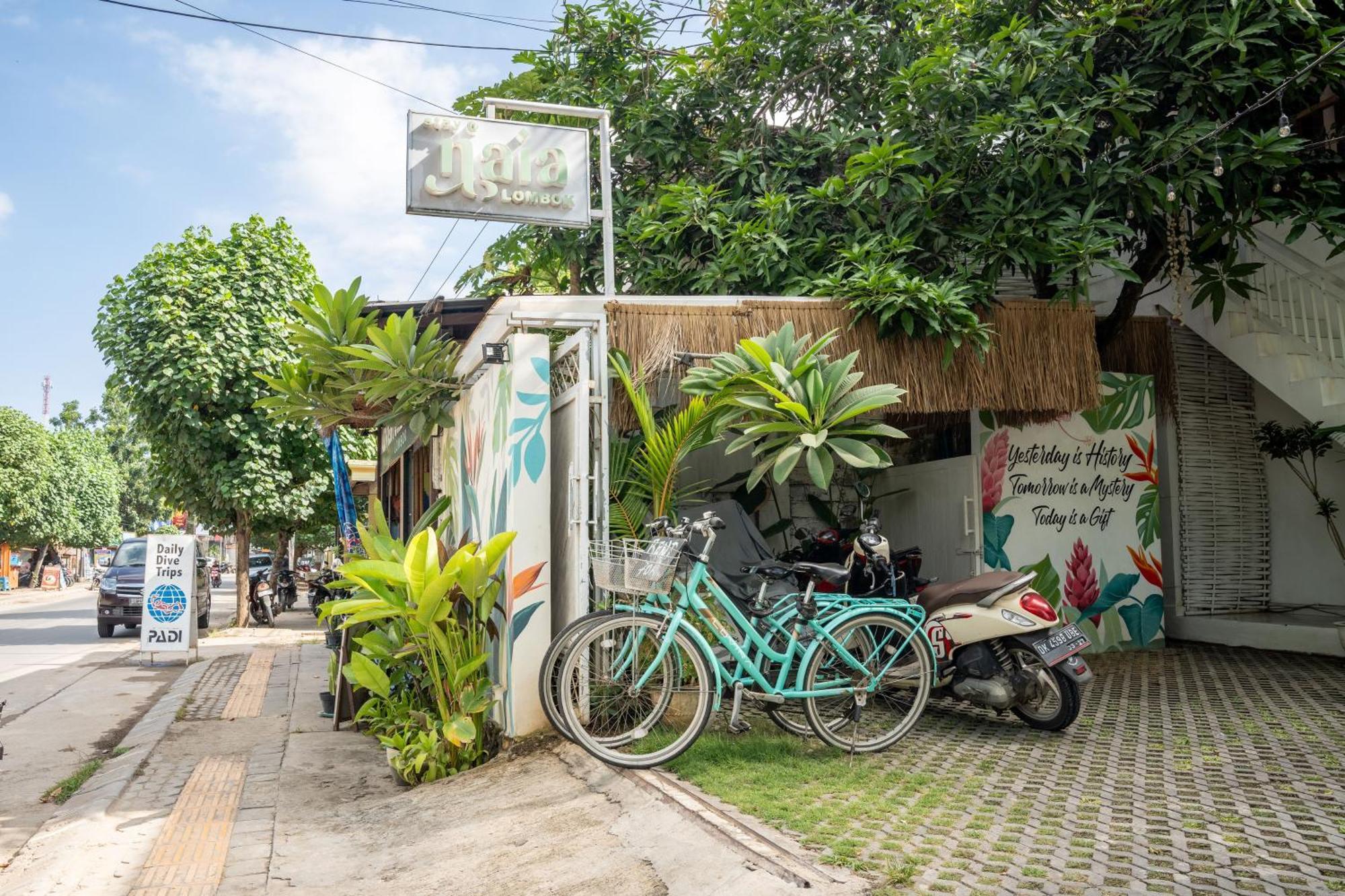 Hotel Naia Lombok Kuta  Exterior foto